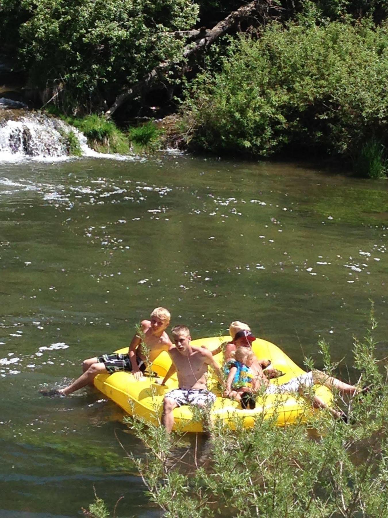 Lava Hot Springs East Koa Holiday Экстерьер фото